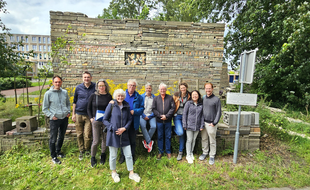 Architecten uit Delft bezoeken Le Roy tuin o.l.v. Hans Kaashoek