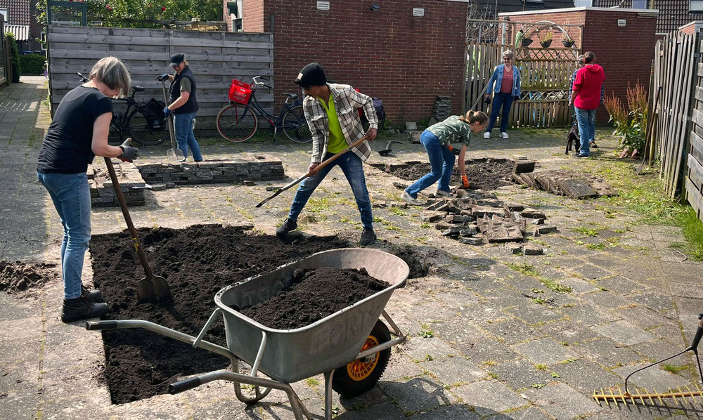 present woon friesland buurtbewoners en stichting tijd