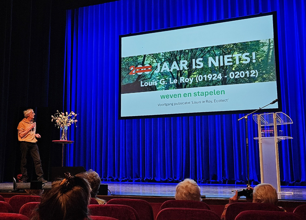 Piet Vollaard presenteert de vorderingen rond het boek over ecotect Louis Le Roy